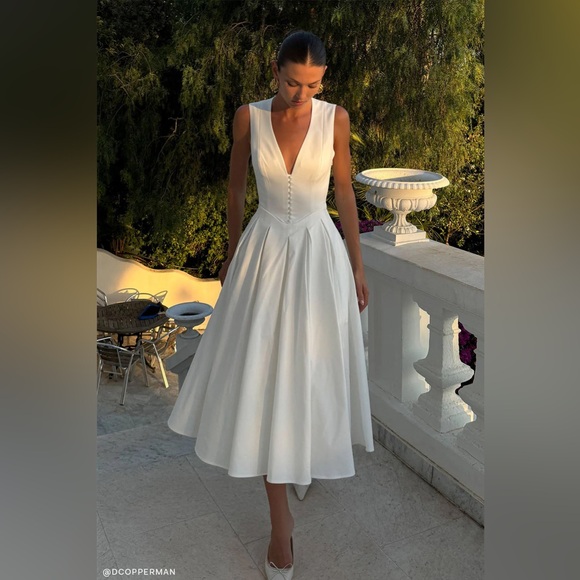 Meshki Dresses & Skirts - Keely Cotton Sleeveless Midi Dress - White